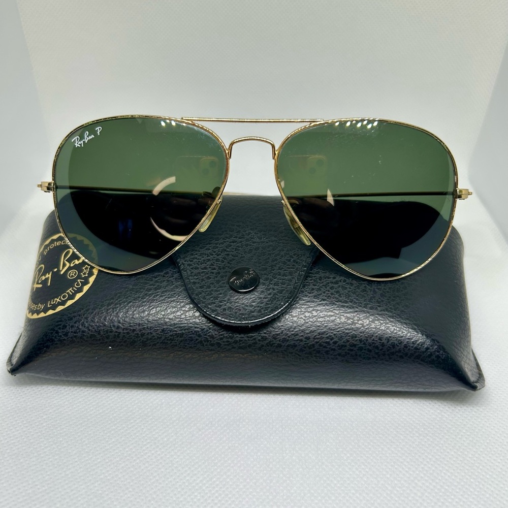 Ray-Ban Gold Frame Aviator Sunglasses with Green Lenses - Picture 4 of 10
